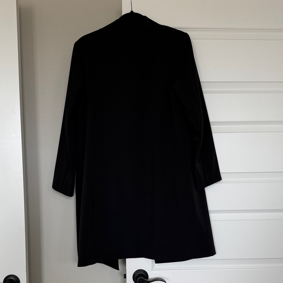 Burberry Black Car Coat with Classic Plaid Interior - Picture 2 of 6